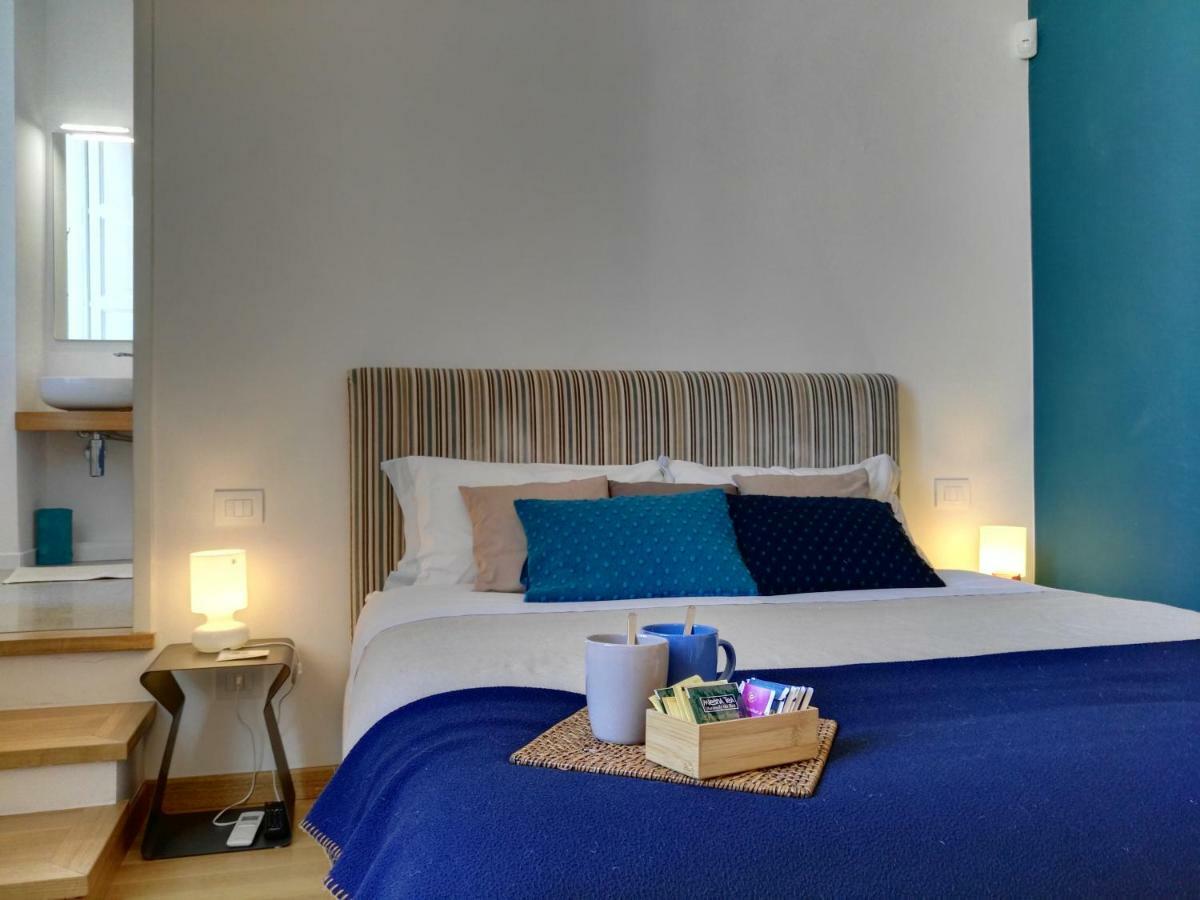 B&B La Casa Gialla เลชเช ภายนอก รูปภาพ