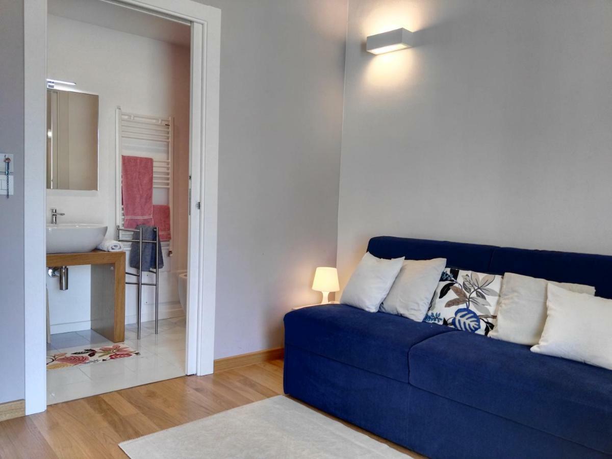 B&B La Casa Gialla เลชเช ภายนอก รูปภาพ